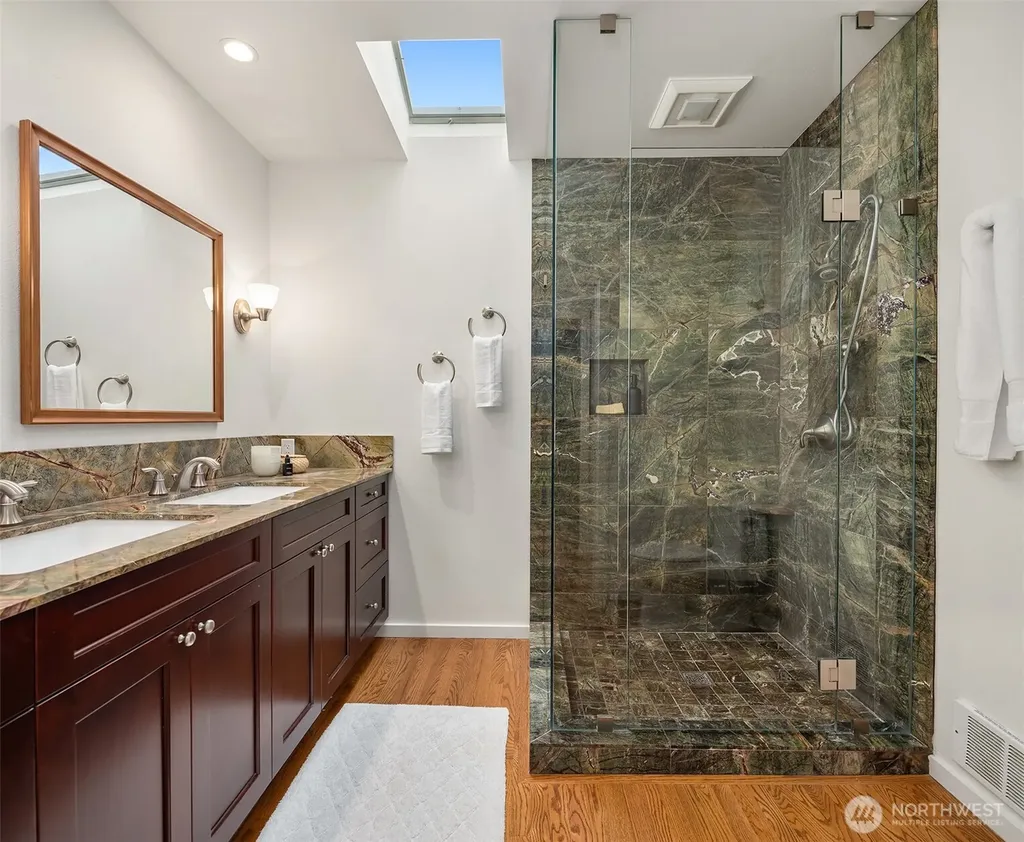 1419 Mcgilvra Boulevard E Seattle WA 98112