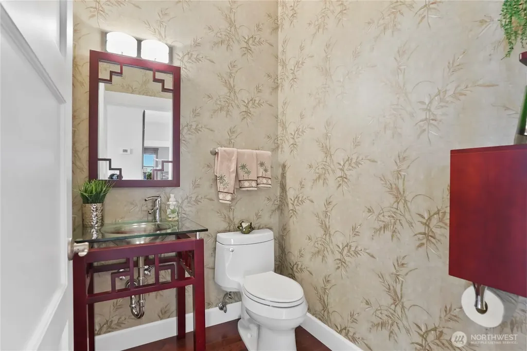 813 Bergwacht Place Coupeville WA 98239