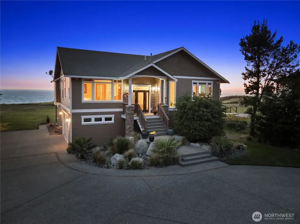 813 Bergwacht Place Coupeville WA 98239