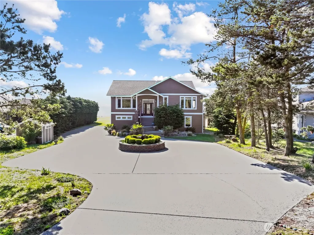813 Bergwacht Place Coupeville WA 98239