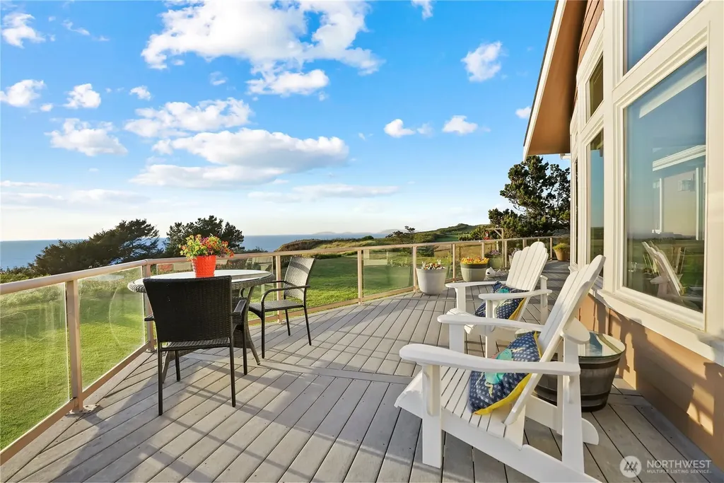 813 Bergwacht Place Coupeville WA 98239