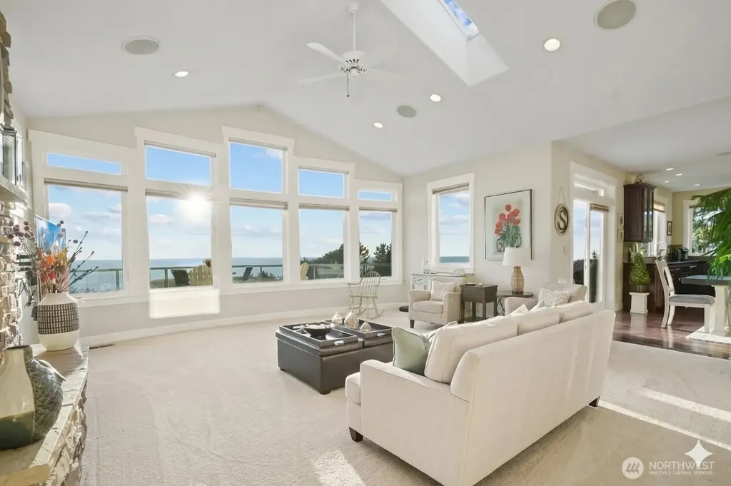 813 Bergwacht Place Coupeville WA 98239