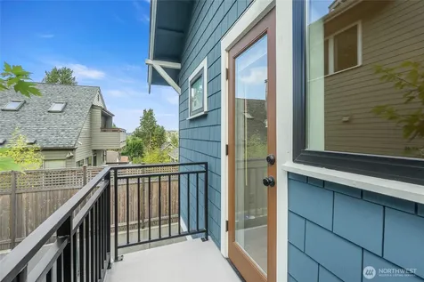 2708 1st Avenue W Seattle WA 98119
