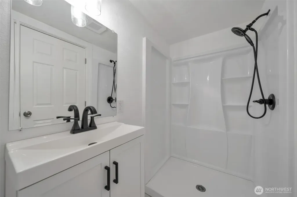 904 B Street SE Auburn WA 98002