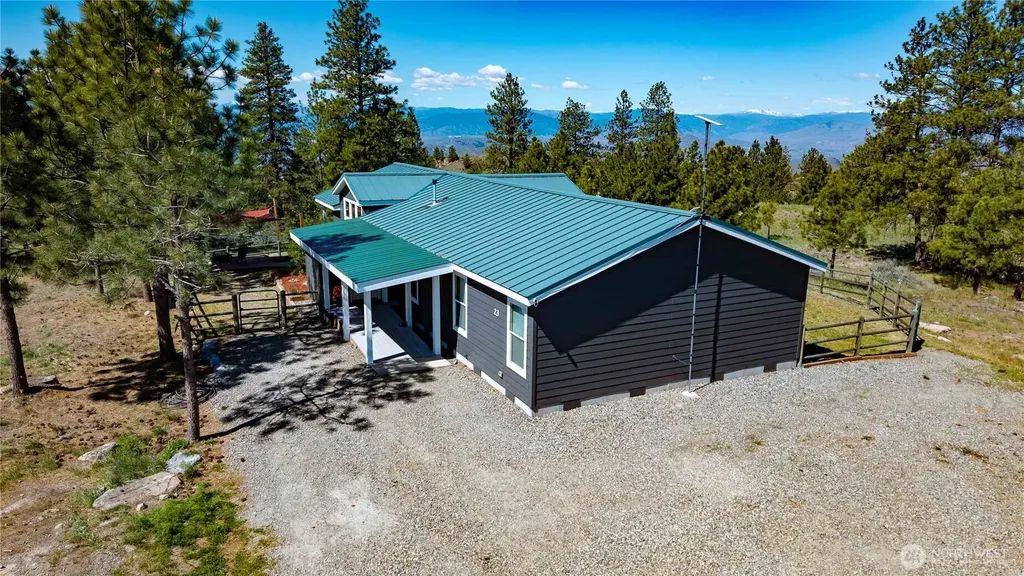 23 Razor Road Tonasket WA 98855