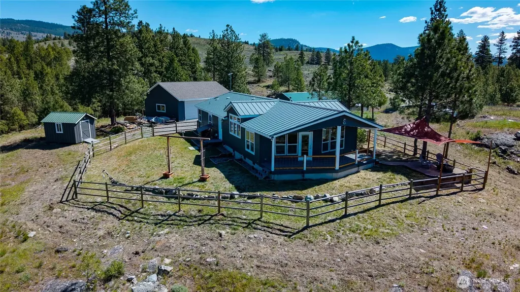 23 Razor Road Tonasket WA 98855