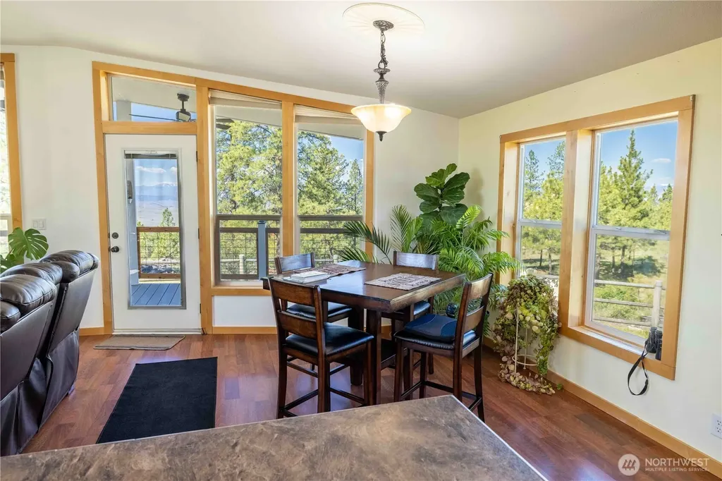 23 Razor Road Tonasket WA 98855