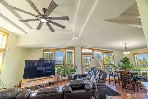 23 Razor Road Tonasket WA 98855