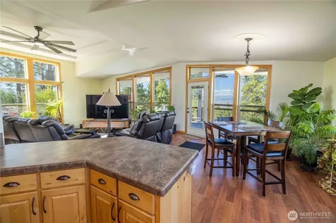 23 Razor Road Tonasket WA 98855