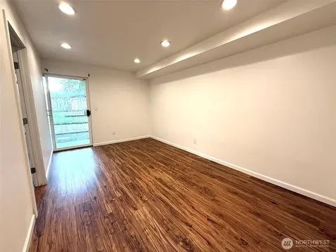 12043 Bartlett Avenue NE Seattle WA 98125