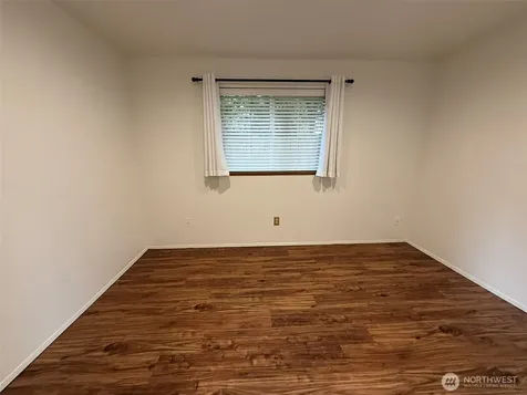 12043 Bartlett Avenue NE Seattle WA 98125