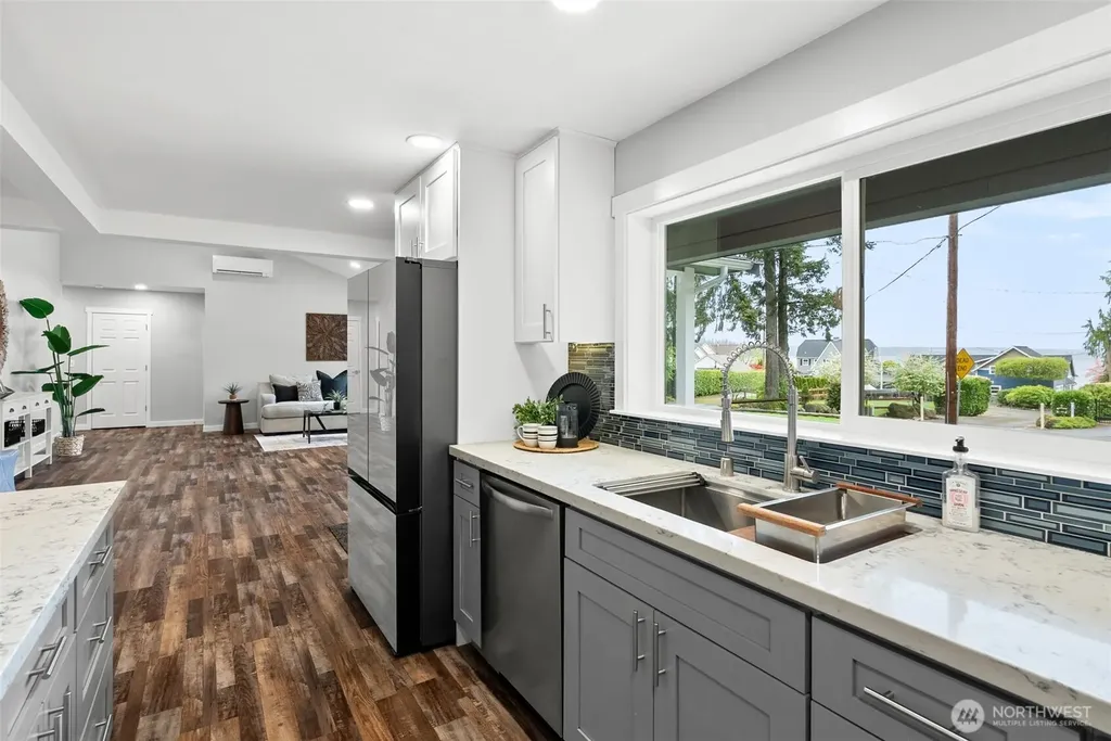 3021 Marine Drive Bremerton WA 98312