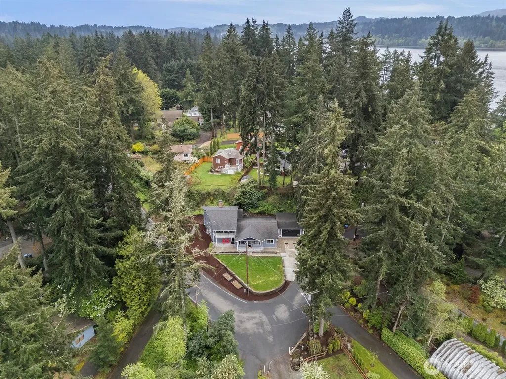 3021 Marine Drive Bremerton WA 98312
