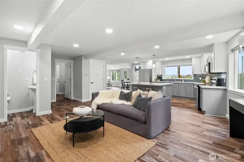 3021 Marine Drive Bremerton WA 98312