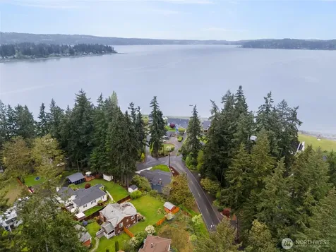 3021 Marine Drive Bremerton WA 98312