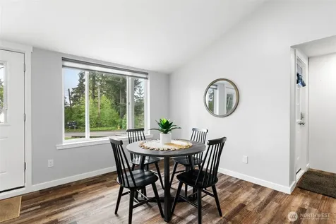 3021 Marine Drive Bremerton WA 98312