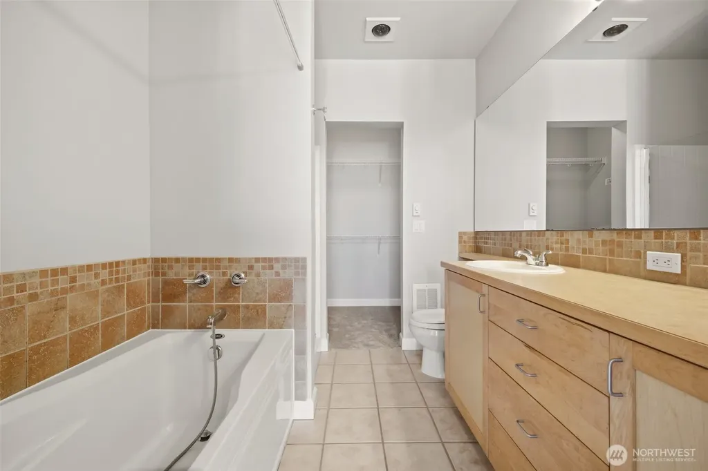 7422 Newcastle Golf Club Road Newcastle WA 98059