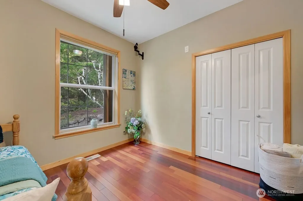 50 Rainier Lane Port Ludlow WA 98365