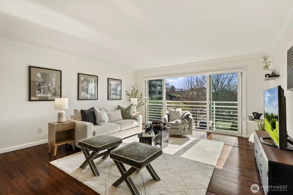 733 Lake Street S Kirkland WA 98033
