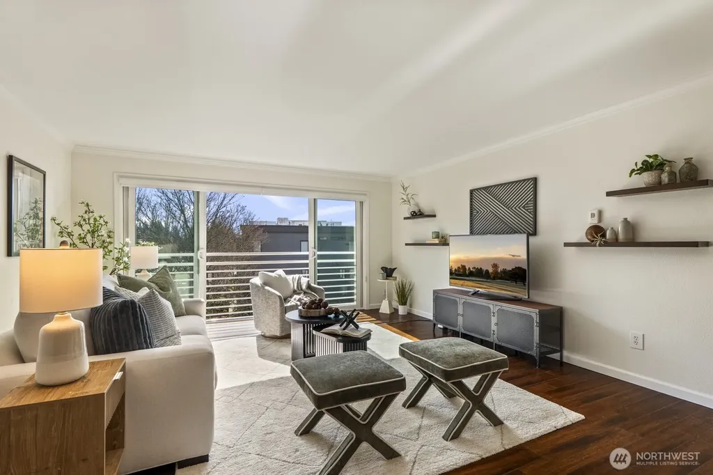 733 Lake Street S Kirkland WA 98033
