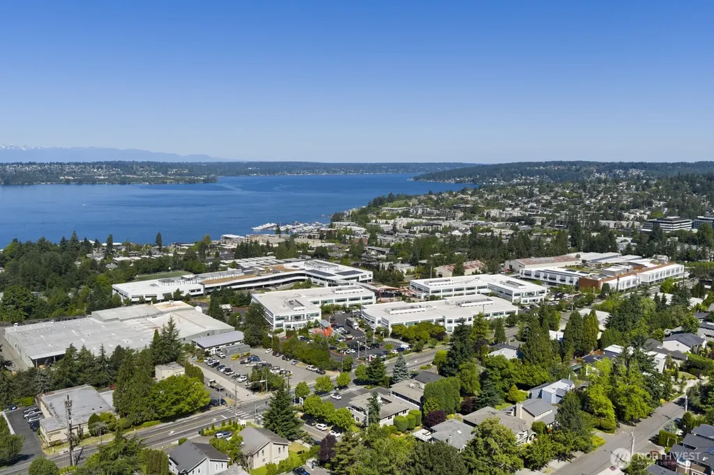 733 Lake Street S Kirkland WA 98033