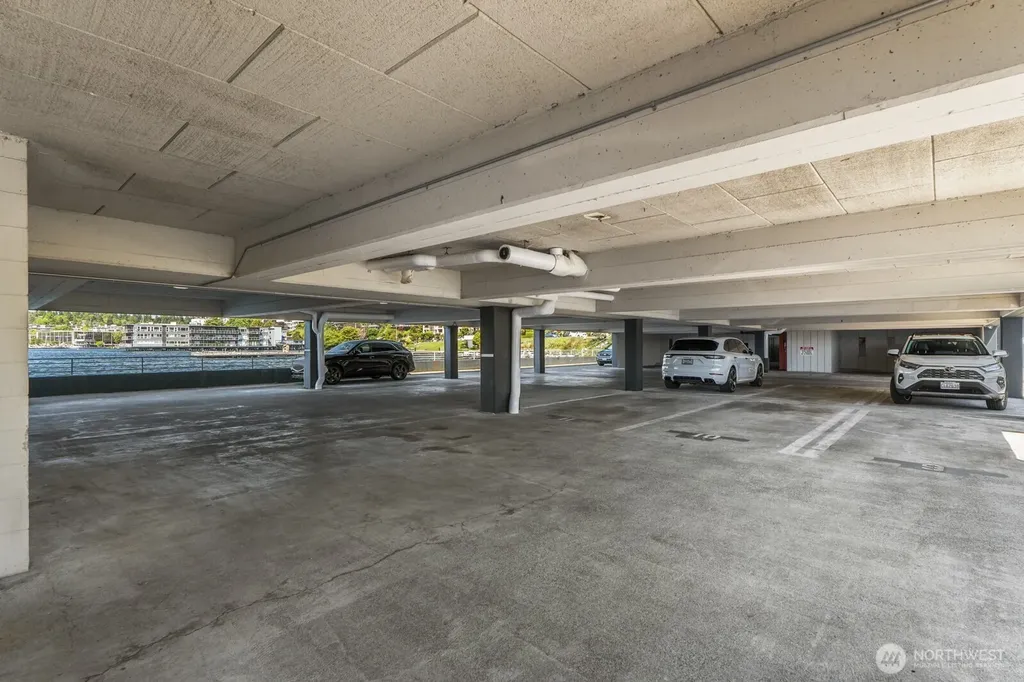 733 Lake Street S Kirkland WA 98033
