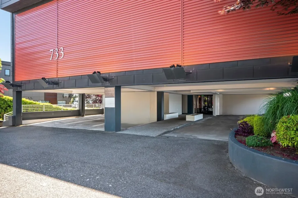 733 Lake Street S Kirkland WA 98033