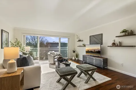733 Lake Street S Kirkland WA 98033