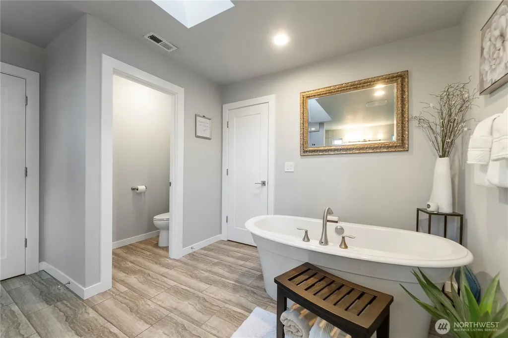 1225 Adams Street Steilacoom WA 98388