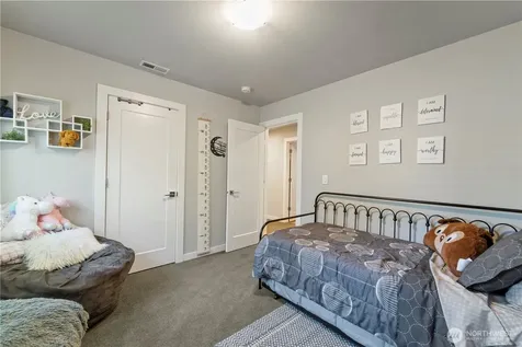 1225 Adams Street Steilacoom WA 98388