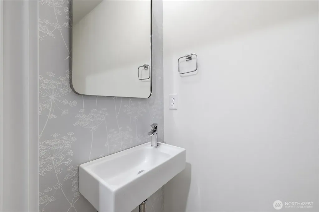 2012 Fairview Avenue E Seattle WA 98102