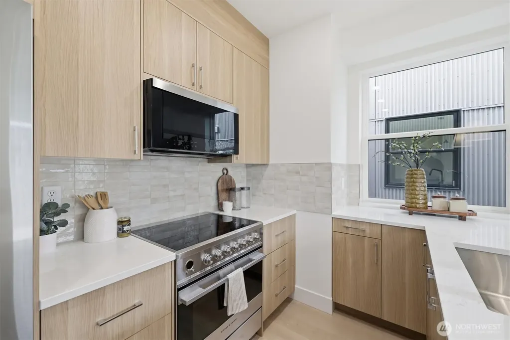 2012 Fairview Avenue E Seattle WA 98102
