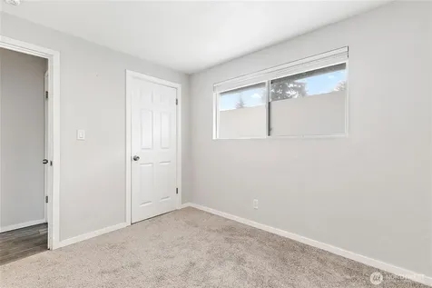 30657 1st Place SW Federal Way WA 98023