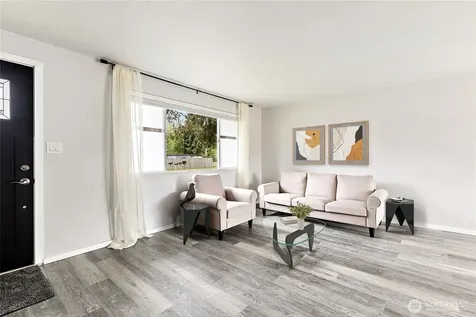 30657 1st Place SW Federal Way WA 98023