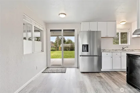 30657 1st Place SW Federal Way WA 98023