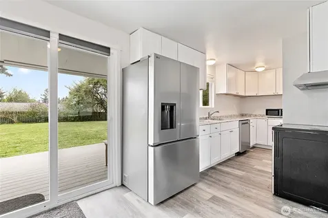 30657 1st Place SW Federal Way WA 98023