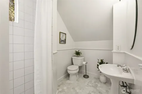 421 N 40th Street Seattle WA 98103
