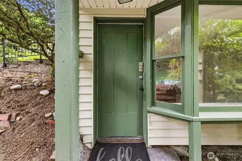 421 N 40th Street Seattle WA 98103