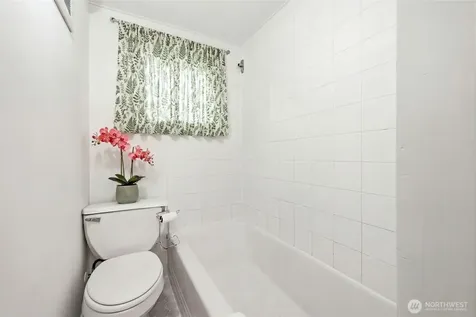 421 N 40th Street Seattle WA 98103