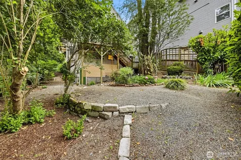 421 N 40th Street Seattle WA 98103