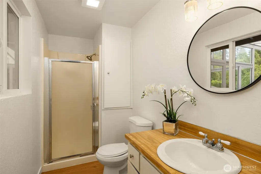 19442 NE 166th Place Woodinville WA 98077