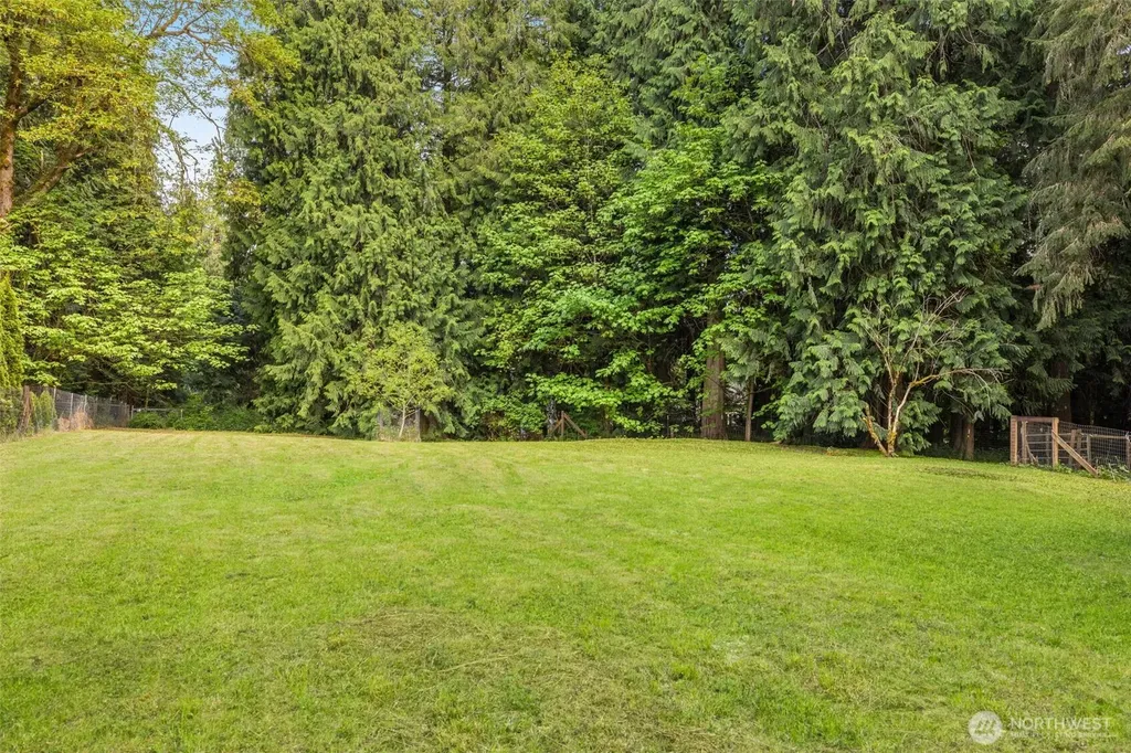 19442 NE 166th Place Woodinville WA 98077
