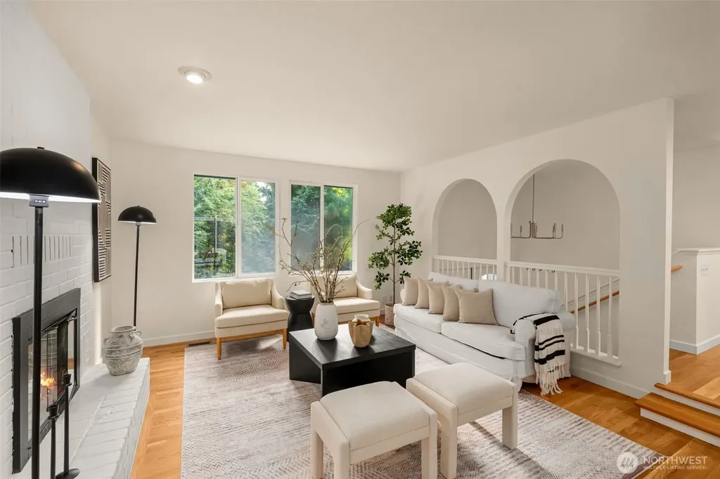 19442 NE 166th Place Woodinville WA 98077