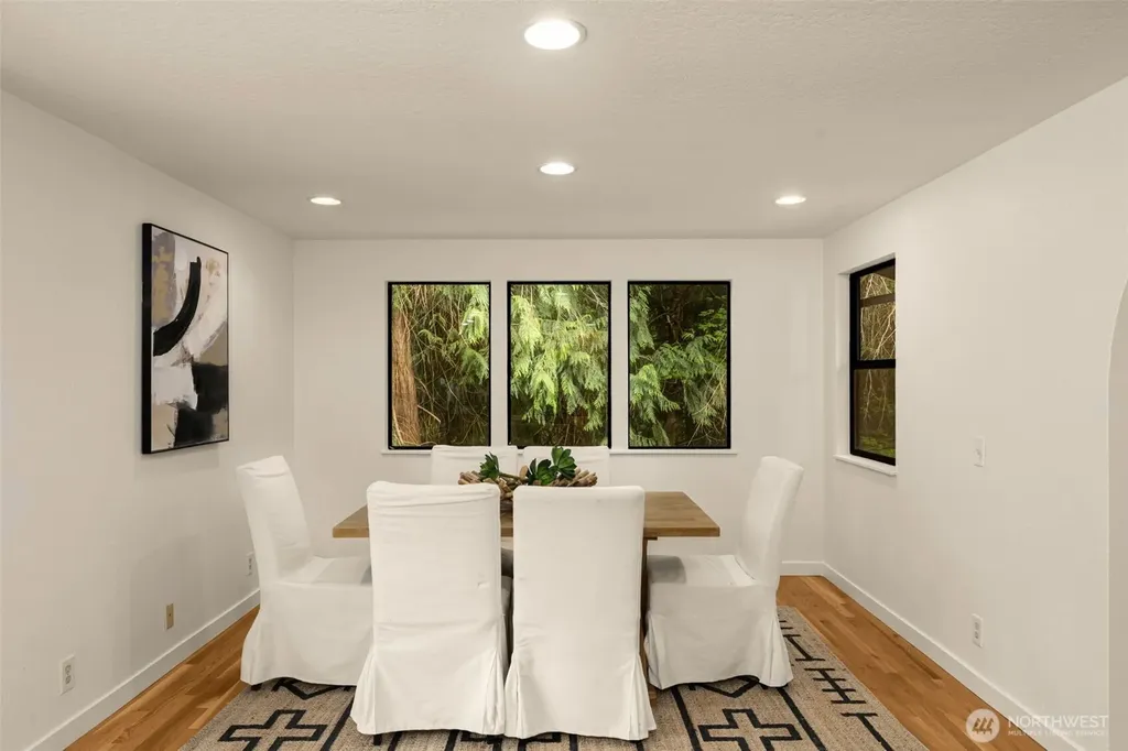 19442 NE 166th Place Woodinville WA 98077