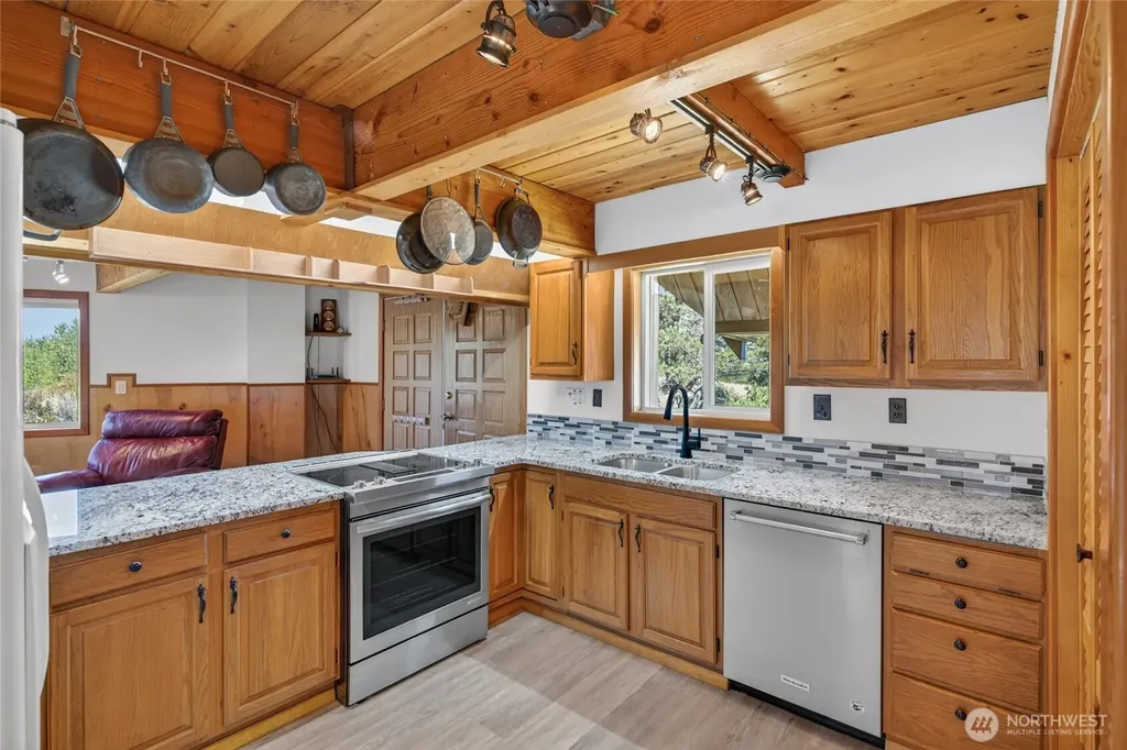 1200 232nd Lane Ocean Park WA 98640