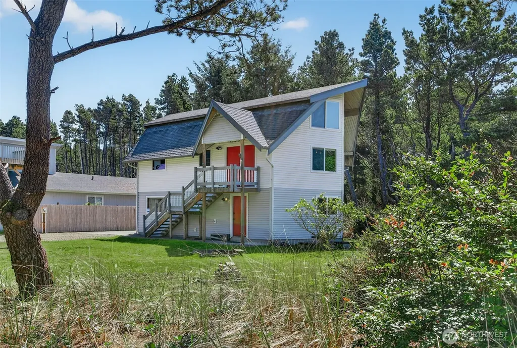 1200 232nd Lane Ocean Park WA 98640