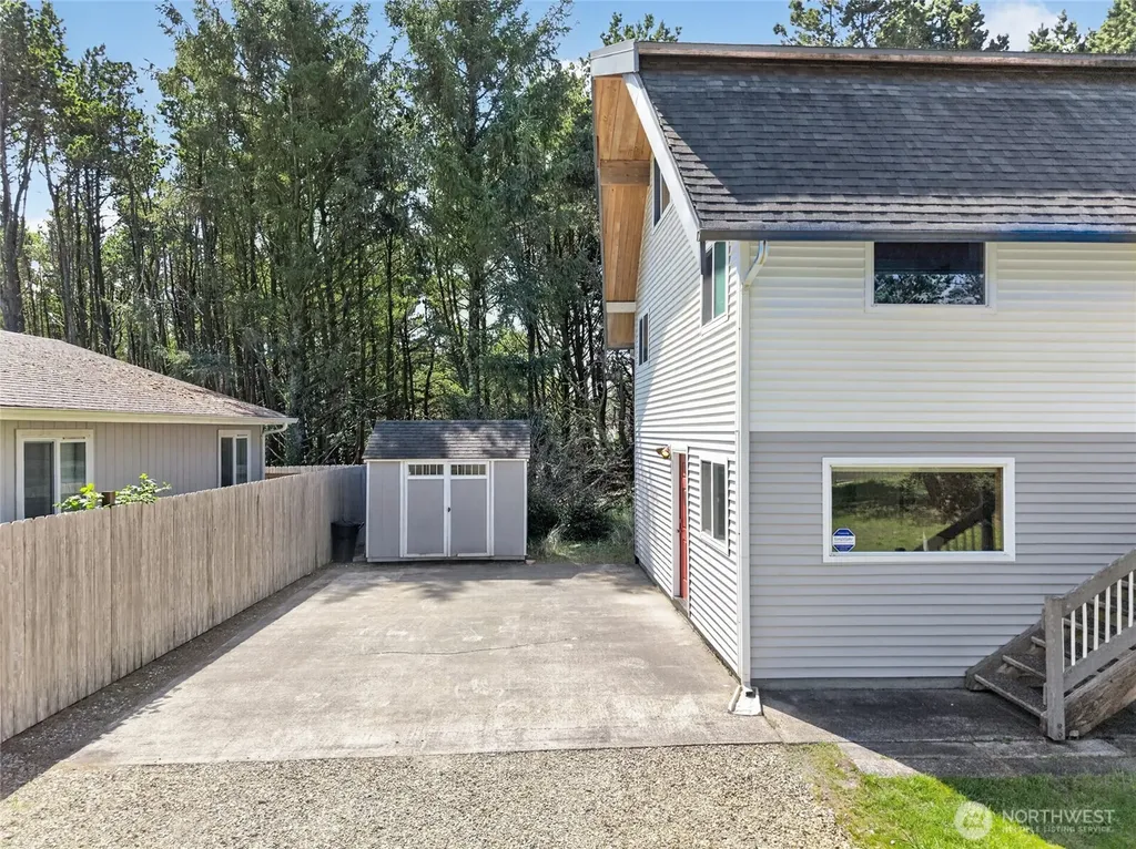 1200 232nd Lane Ocean Park WA 98640