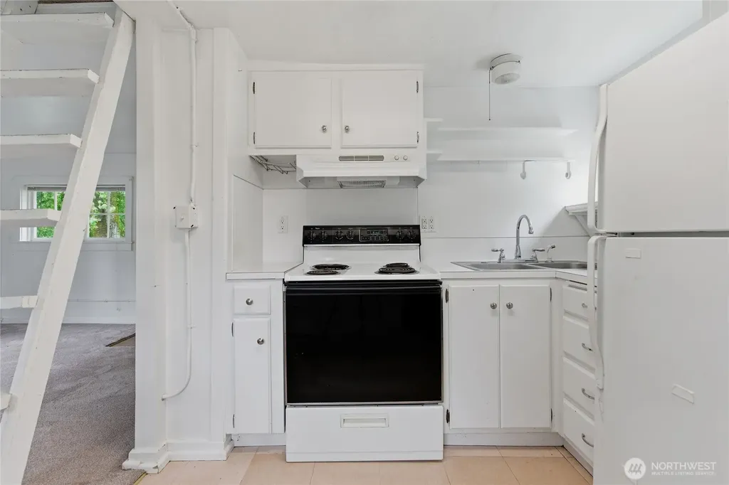 6557 Cultus Bay Road Clinton WA 98236