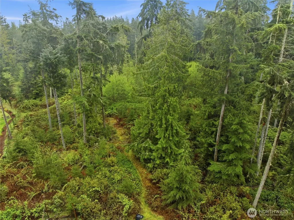6557 Cultus Bay Road Clinton WA 98236