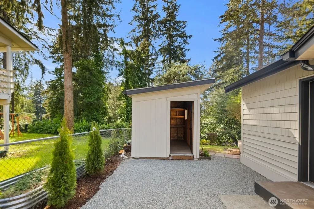 8110 68th Avenue SW Lakewood WA 98499
